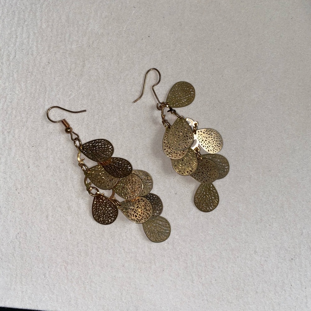 Gold leaf dangle earrings